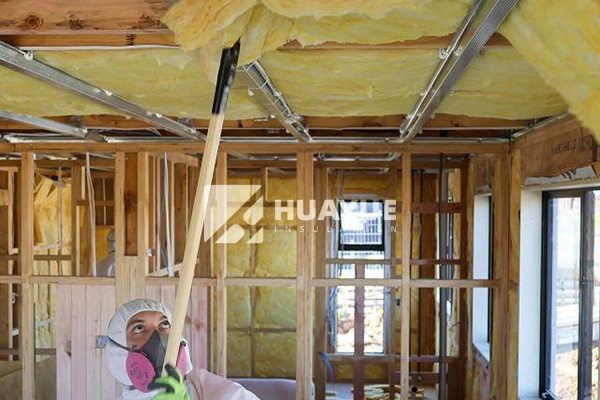 fiberglass insulation handling