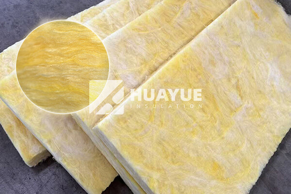 Glass wool insulation fibers close-up