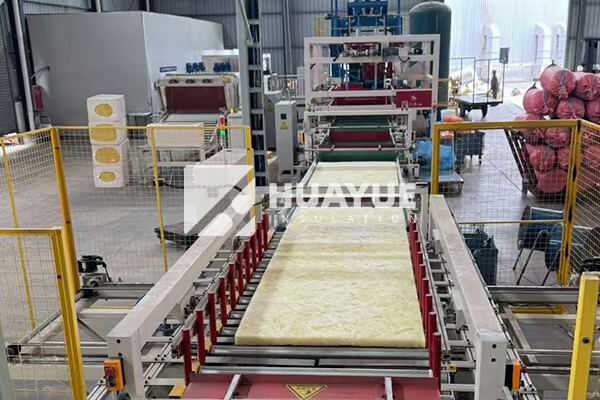 Glass wool insulation production in HUAYUE's facility