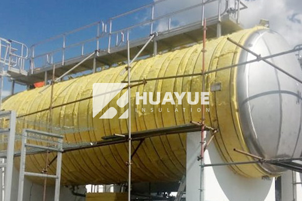 fiberglass insulation application in chemical plant and tank