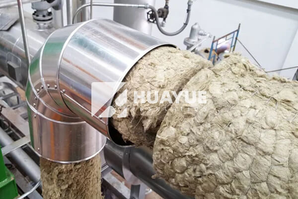 application of rock wool insulation on tanks