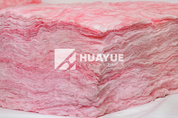 Unfaced batt insulation detail