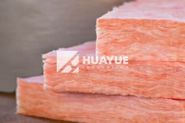 R19 vs R13 insulation detail shot