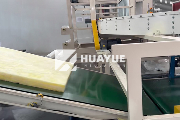 Glass wool batt manufacturing process