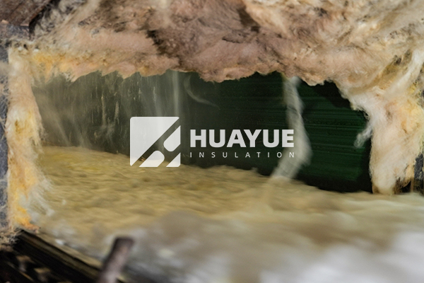 production process image - fiberglass manufacturing