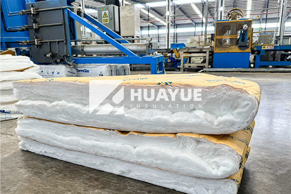 kraft faced batt insulation in factory