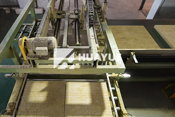 Production image: mineral wool manufacturing
