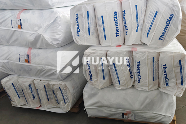 pink batts insulation application photo