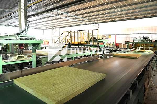 Production image: Stone wool insulation manufacturing