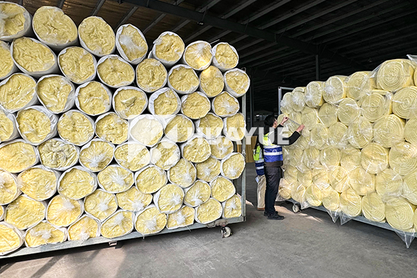 vinyl faced insulation production