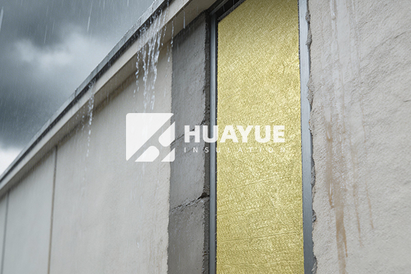 alt text: before-after comparison of mineral wool cavity wall insulation exposed to saturated steam, showing no mold growth versus organic insulation sample with visible fungal spots